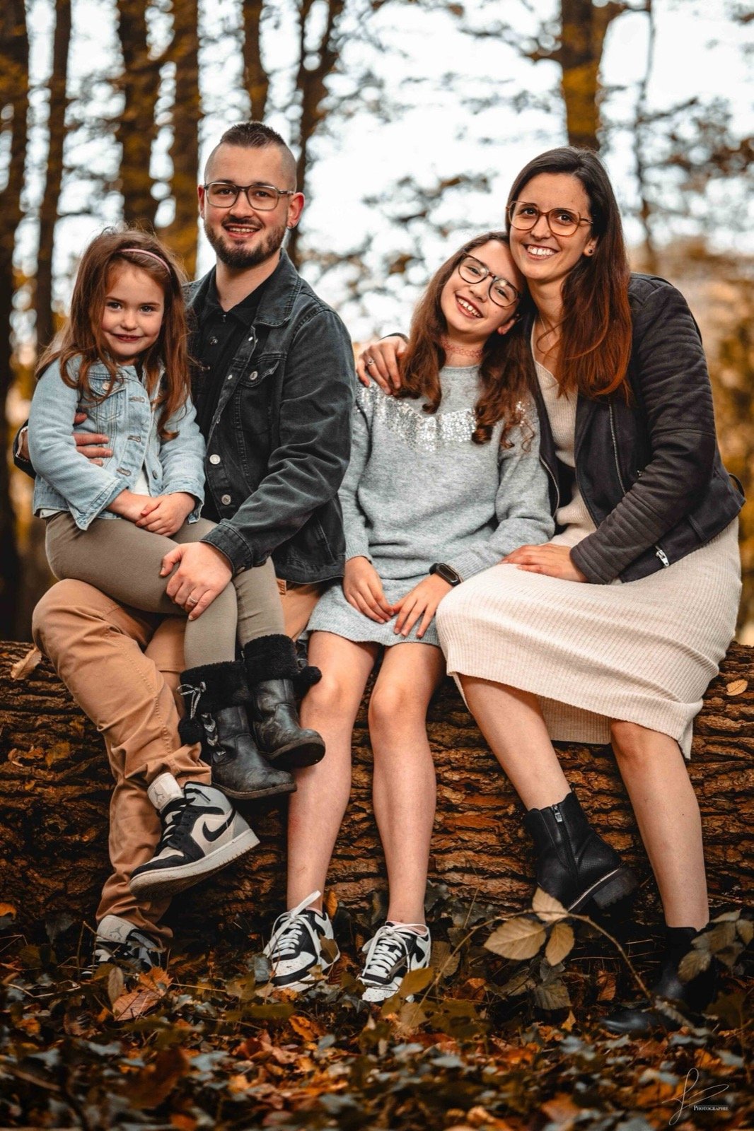 Séance photo en famille, le groupe, photographie MLD Productions à Rennes