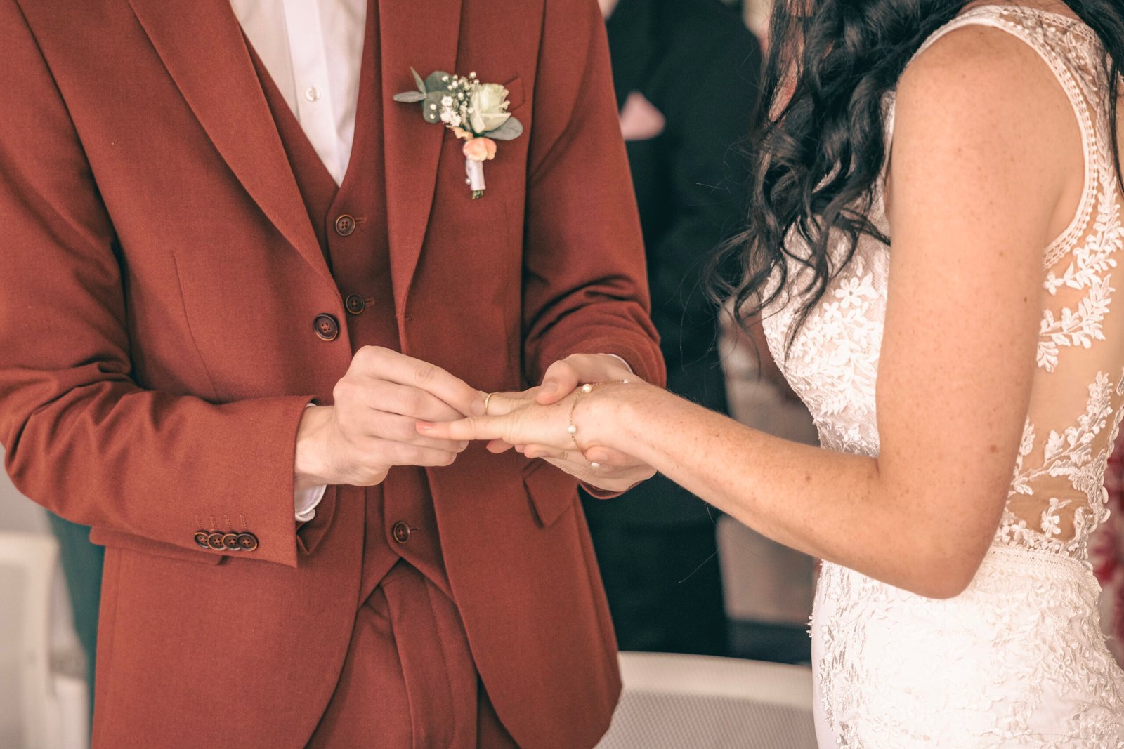 Reportage de mariage, l’échange, photographie MLD Productions à Rennes
